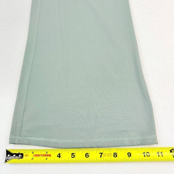 Avia Women's Softsculpt Stretch Green Flare Pants XL 16-18 Moisture Wicking NWT - Picture 11 of 12